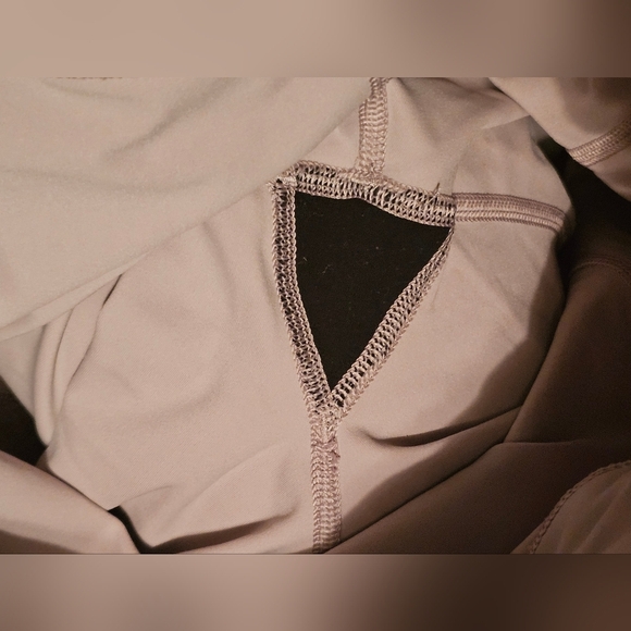 Victoria‎ Sport Total Knockout Tight/Legging Size Medium Sparkle Cream - Picture 5 of 6